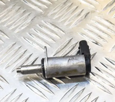 Audi Q5 SQ5 Turbo solenoid valve 06H103697B10804301