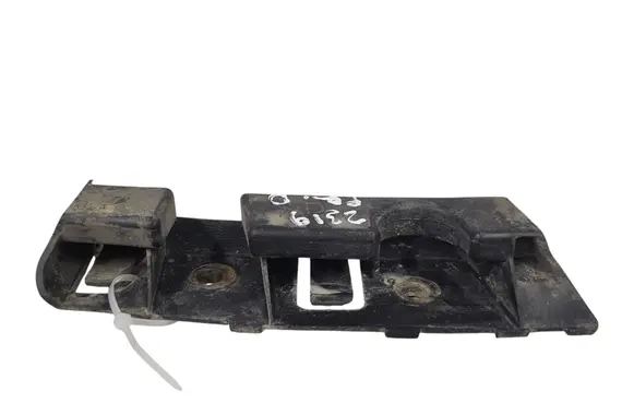 Front bumper mounting bracket