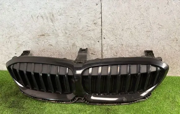 BMW 3 G20 G21 Front grill 5A22C60 9881646