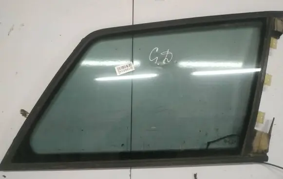 Audi A4 S4 B5 8D Rear side window AS2