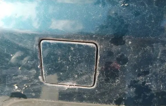 Rear bumper row hook cap/cover