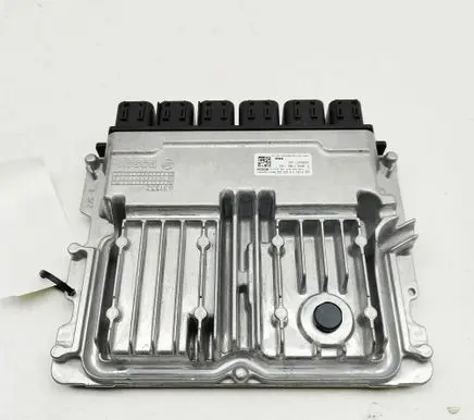 BMW XM Engine control unit/module 5A6BF48 0261S106ZS