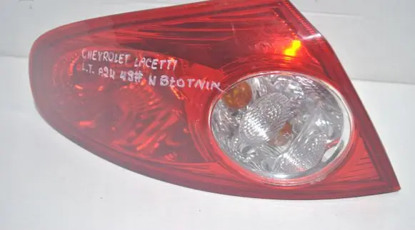 Chevrolet Lacetti Tailgate rear/tail lights