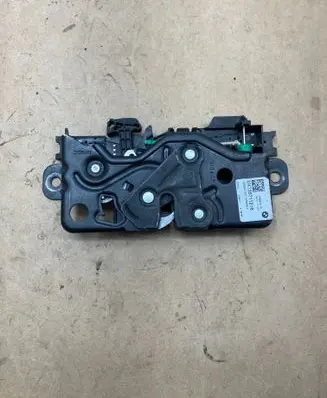 Tailgate/trunk/boot lock/catch/latch