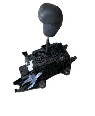 Toyota Highlander XU50 Gear shifter/selector 75C648LH 75C648