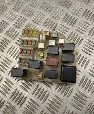 Toyota RAV 4 (XA20) Fuse module