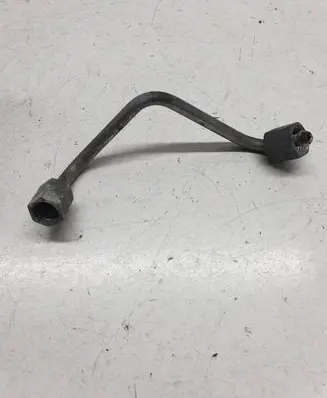 KIA Sportage Fuel injector supply line/pipe 