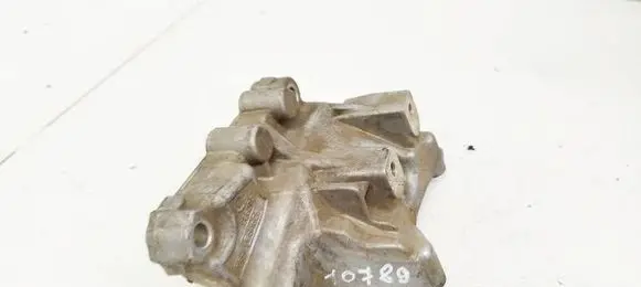 Land Rover Freelander 2 - LR2 Engine mounting bracket 9656597780