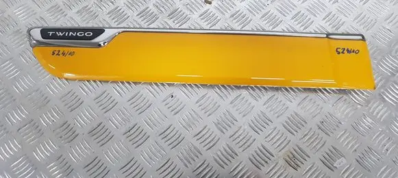 Renault Twingo III Rear fender molding trim 828206426R