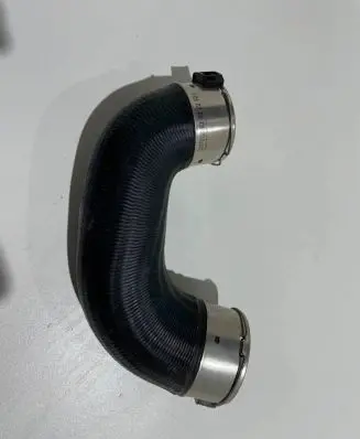 Porsche 911 991 Intercooler hose/pipe 99111063572