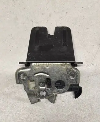 Skoda Superb B6 (3T) Tailgate/trunk/boot lock/catch/latch 3t9827520