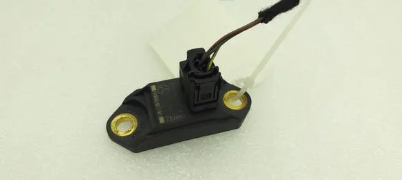 Mercedes-Benz CL C215 Airbag deployment crash/impact sensor 0025427018