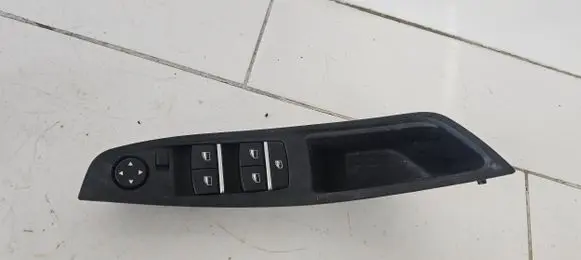 BMW 5 F10 F11 Electric window control switch 9241951