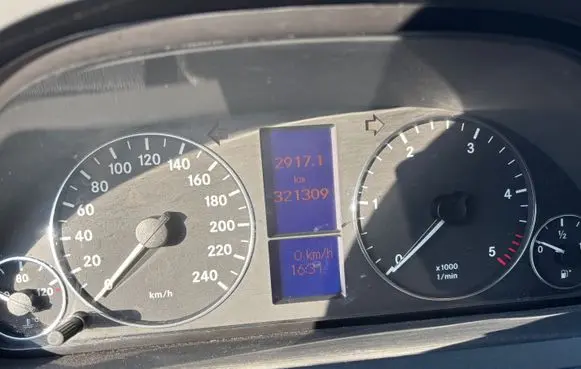 Mercedes-Benz A W169 Speedometer (instrument cluster) 0263643343 A1695404348 A1694421521