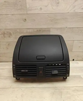 Toyota Avensis T250 Dash center air vent grill 