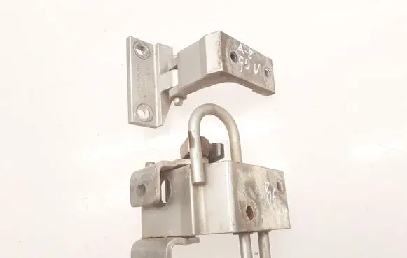 Rear door hinge set