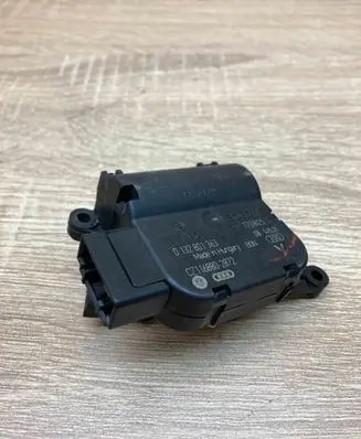 Volkswagen PASSAT B6 Air flap motor/actuator 0132801363