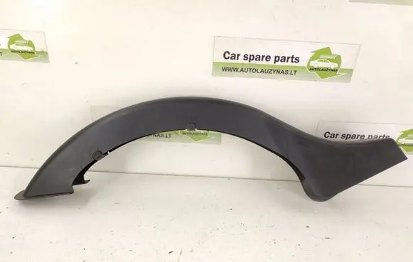 Mercedes-Benz C W204 Loading door rubber seal (on body) A2048210589 2048210589