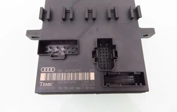 Audi A8 S8 D3 4E Central body control module 4E0910279C
