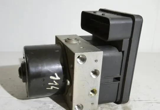 Ford Focus ABS Pump 8M512C405EA 10020604094 A426G