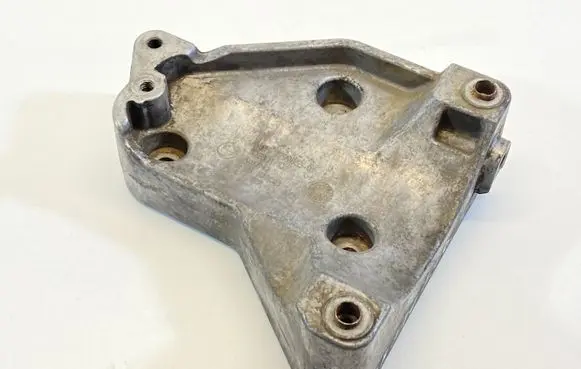 BMW X5 E70 A/C compressor mount bracket 7799863