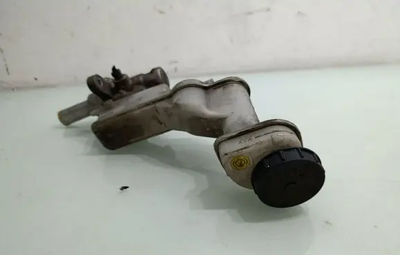 Renault Koleos I Master brake cylinder