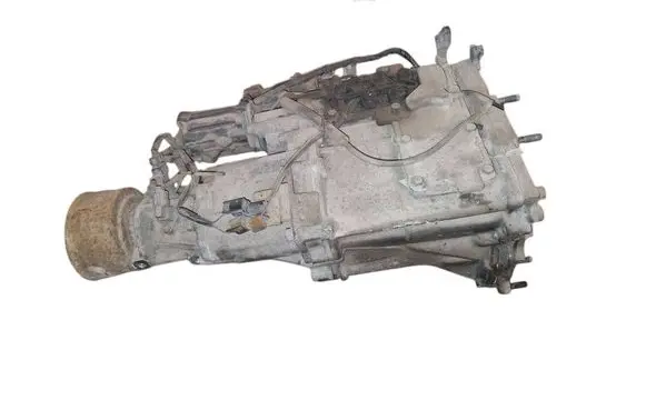Mitsubishi Pajero Gearbox transfer box case 