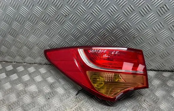 Hyundai Santa Fe Rear/tail lights 924012W030