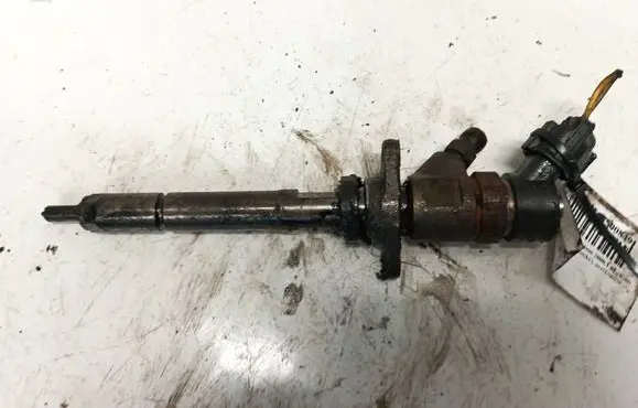 Fuel injector