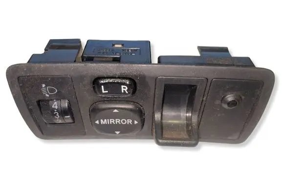 Toyota Corolla Verso E121 Wing mirror switch 183574
