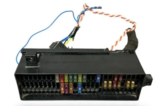 Jeep Cherokee XJ Fuse module TAB016471Q 1136421107