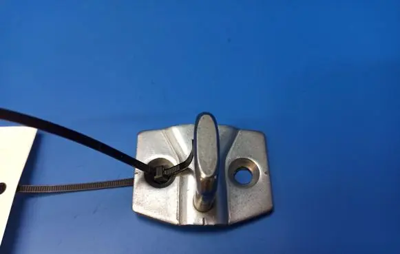 BMW X4 F26 Rear door lock loop/hook striker 731254