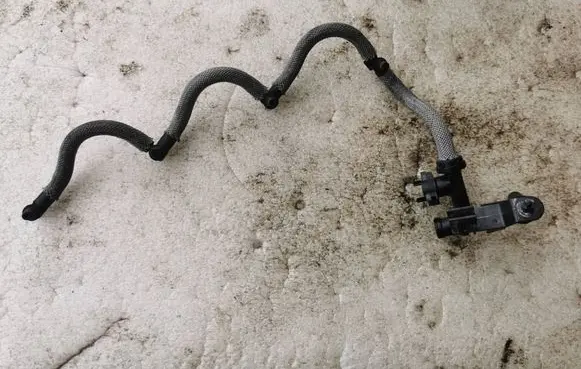 Mercedes-Benz B W245 Fuel return line/hose 