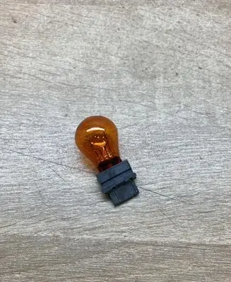 Cadillac SGM SLS Xenon bulb 3757NAK PY27