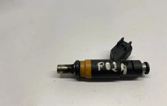 Dodge RAM 1500 DS Fuel injector 05037479AC