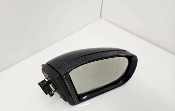 Mercedes-Benz C W203 Front door electric wing mirror 413133418