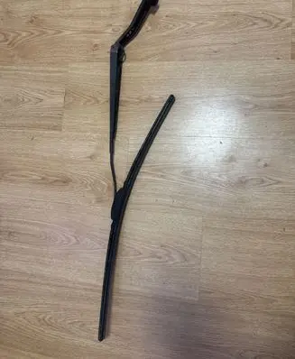 KIA Sorento Front wiper blade arm