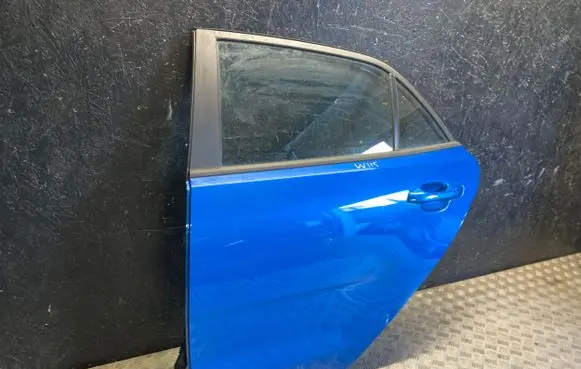 KIA Rio Rear door