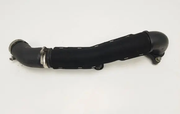 Volkswagen Tiguan Intercooler hose/pipe 04L145828D GS04145762CC
