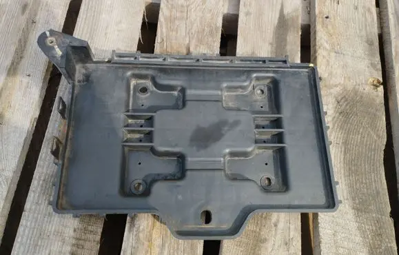 Hyundai Santa Fe Battery tray 371502B100