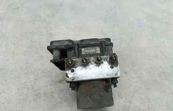 Toyota Avensis T250 ABS Pump 4451005040