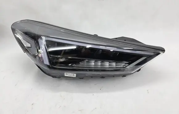 Hyundai Tucson TL Headlight/headlamp SPEED92102D7700 92102D7700