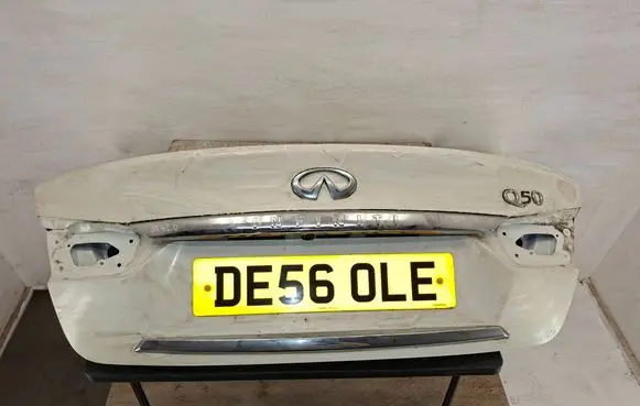 Infiniti Q50 Tailgate/trunk/boot lid JN1BDAV37U0200177