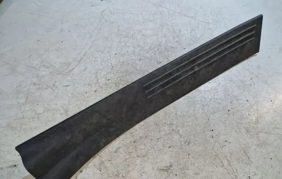 Chrysler Grand Voyager V Front sill trim cover P0ZR36XDVAB