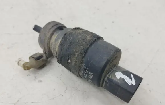 Audi A6 S6 C6 4F Windscreen/windshield washer pump 1J5955651