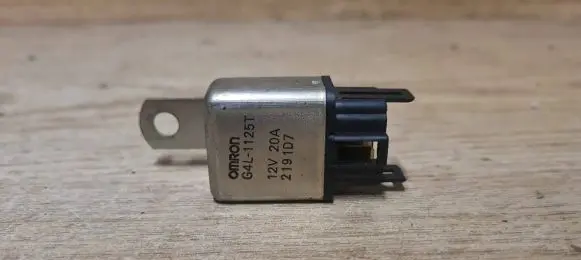 Volvo S40, V40 Other relay G4L1125T