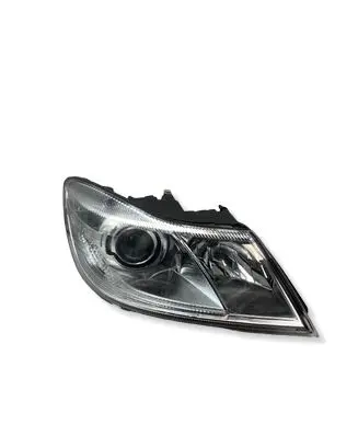 Skoda Octavia Mk2 (1Z) Headlight/headlamp 1Z1941016G 1ZL247052
