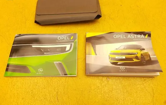 Opel Astra L Owners service history hand book 