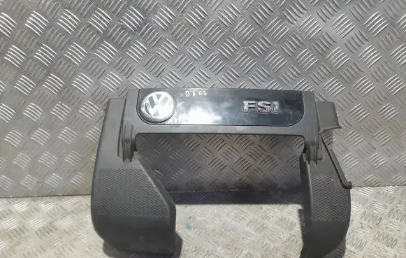 Volkswagen PASSAT B6 Engine cover (trim) 06F103925