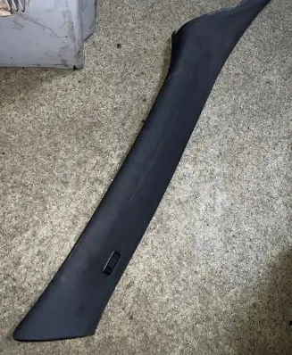 BMW 7 E65 E66 (A) pillar trim 8223666